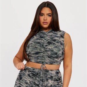 NWT! 3X Fashion Nova Gray and Black Ruched Asymmetrical